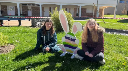 Décors de Pâques réalisés par les collégiens