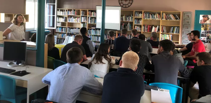 Education aux Médias et à l’Information : Savoir distinguer Le vrai du faux