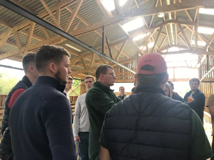 Les étudiants en 2ème année de BTSA ACSE visitent l’exploitation de M. Demoury
