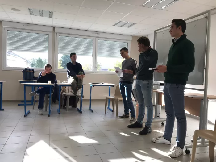 Les étudiants en 2ème année de BTSA ACSE se préparent pour le Hackathon