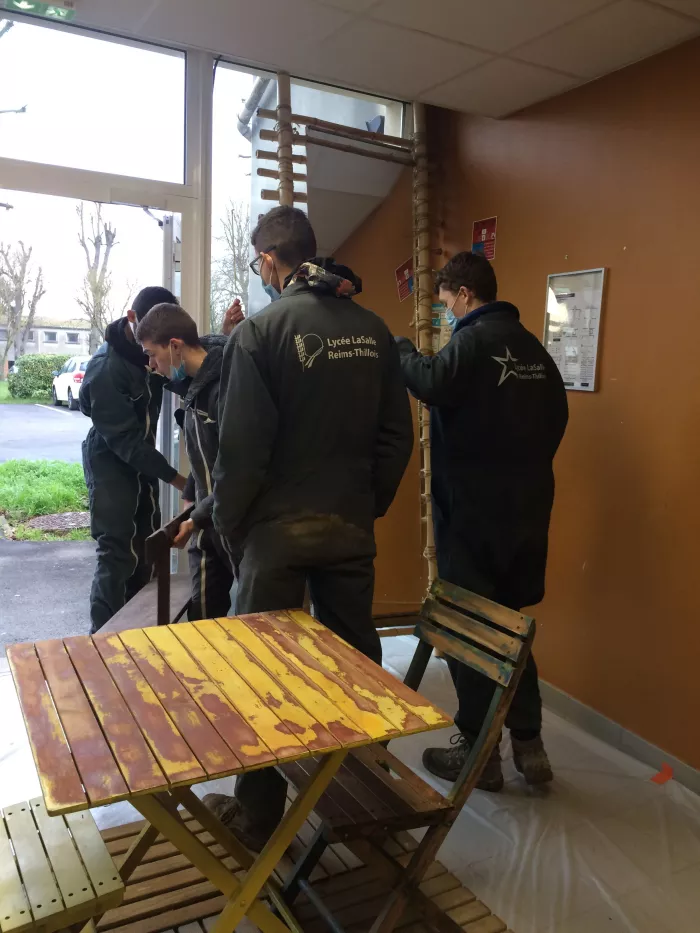 Création d'un aménagement par les élèves de 1ère pro. Aménagements Paysagers