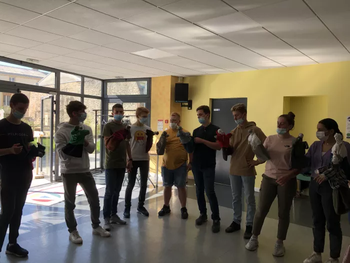 Les élèves de TSTAV au Festival Mondial des Théâtres de marionnettes