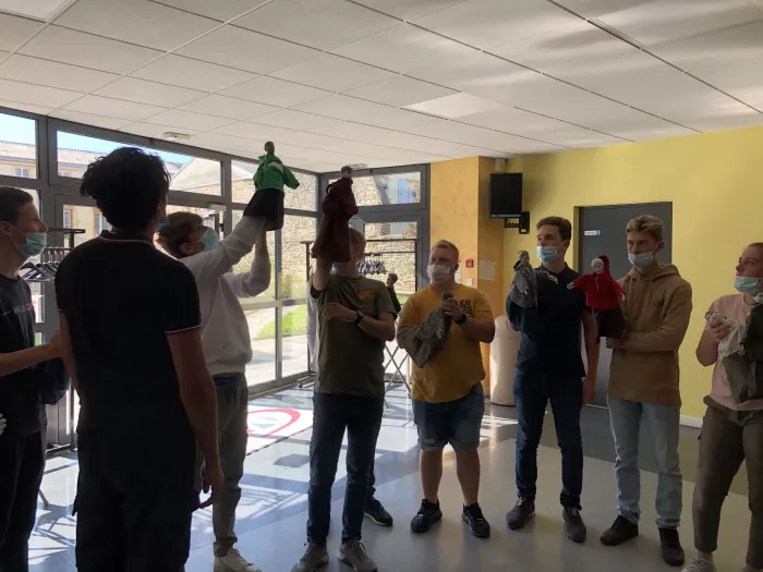 Les élèves de TSTAV au Festival Mondial des Théâtres de marionnettes