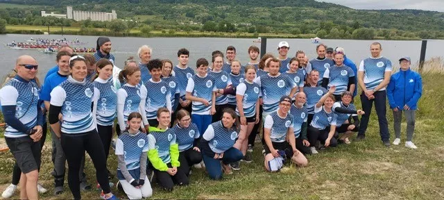 Compétition de Dragon Boat dans le cadre de l'option sport
