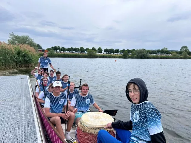 Compétition de Dragon Boat dans le cadre de l'option sport