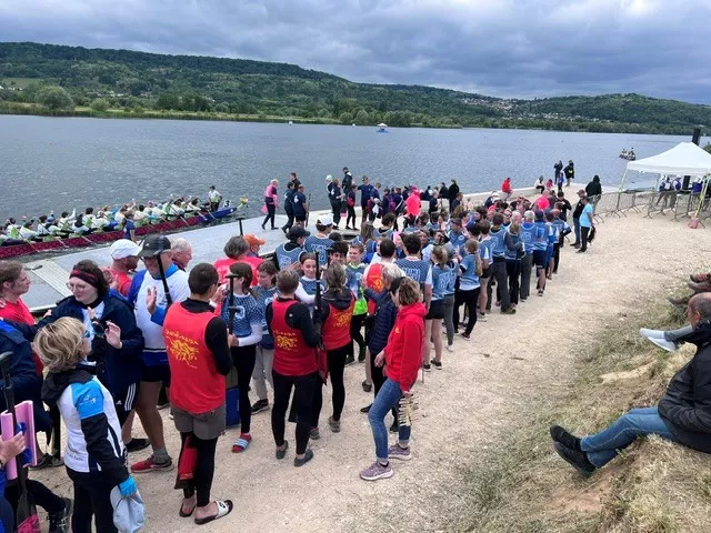 Compétition de Dragon Boat dans le cadre de l'option sport