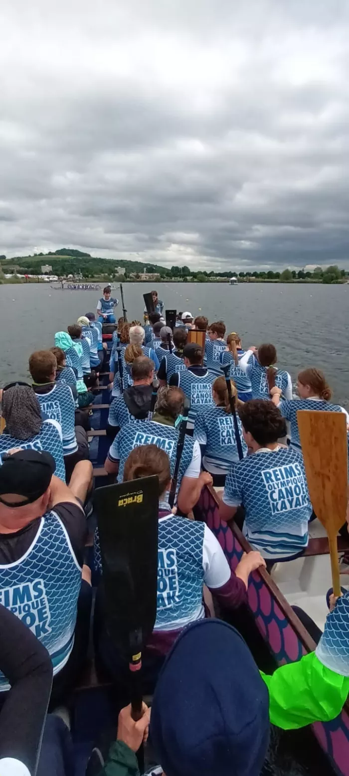 Compétition de Dragon Boat dans le cadre de l'option sport