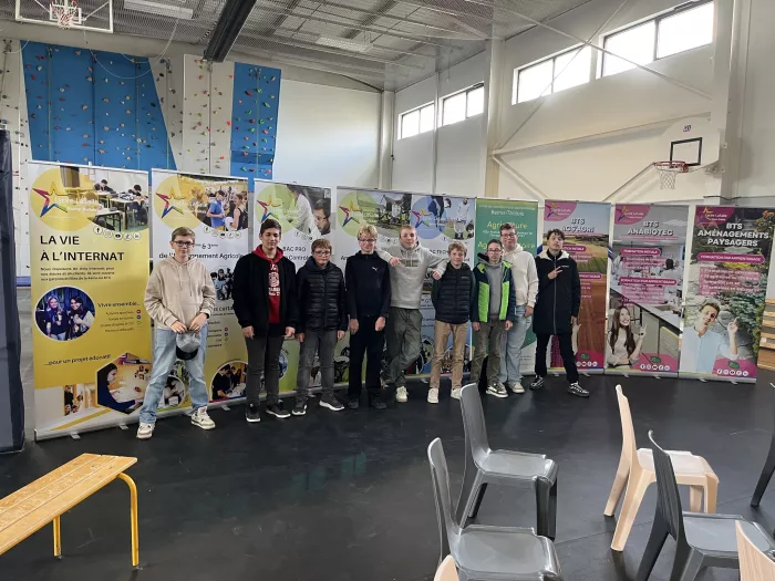 Merci à Florian, Mathéys, Nour, Thibault, Louis, Samuel, Augustin, Paul et Léo