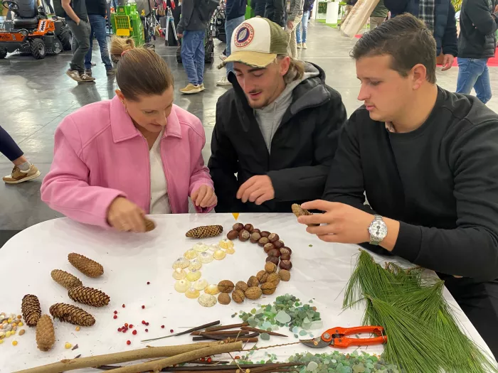 Deux apprentis en BTS AP : jury au Carré des jardiniers