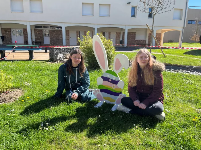 Décors de Pâques réalisés par les collégiens